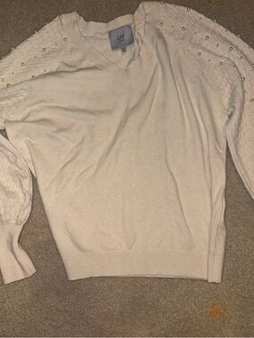 Liv Milano Ivory Size L Embellished Pearls Stretch V Neck Pullover Knit Sweater